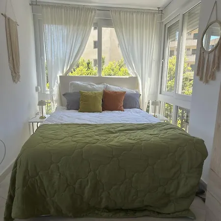 아파트 Luxury With Light And Atmosphere