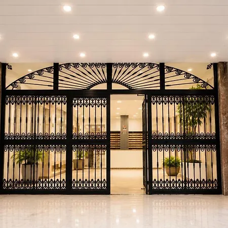 Luxury With Light And Atmosphere 푸엔히롤라