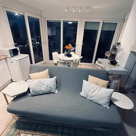 Luxury With Light And Atmosphere 푸엔히롤라
