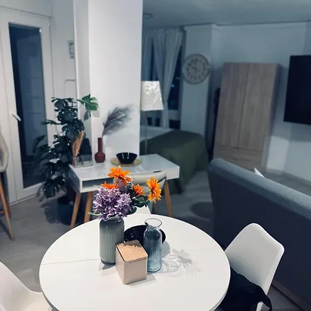 아파트 Luxury With Light And Atmosphere